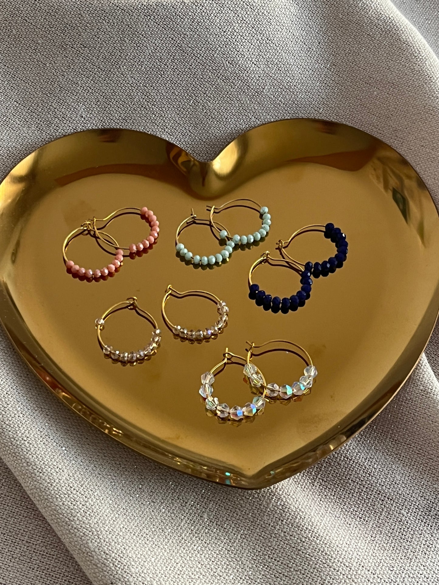 Lilia | Boucles d'oreilles créoles en perles (25mm))