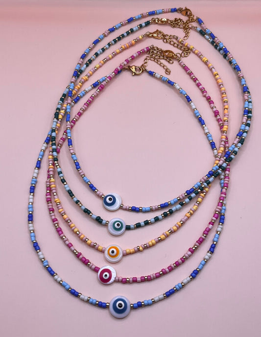 Isalis | Collier ras de cou en perles avec oeil coloré
