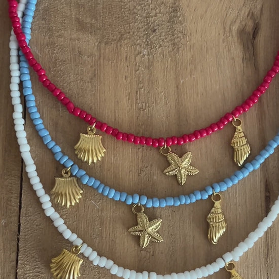 collier breloques tendance perles